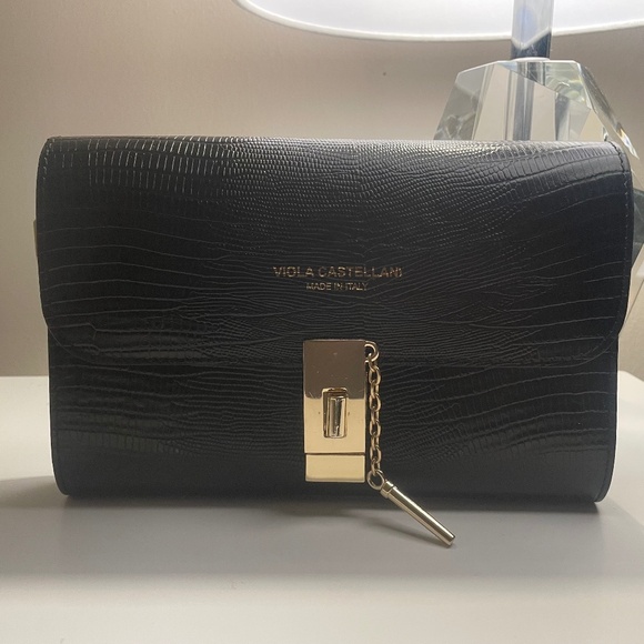 Purse - Picture 1 of 1